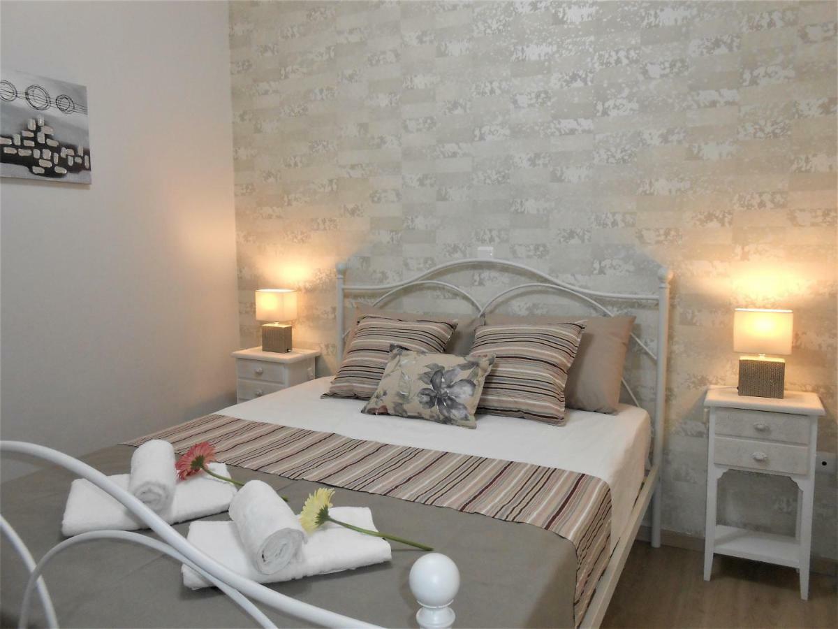 Marras Apartment Athen Eksteriør billede